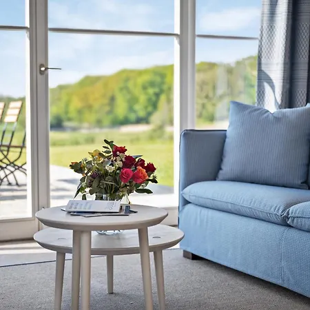 Gut Mühlenhof 5 - Ruhige Mit 3 Schlafzimmern I Terrasse Mit See-&naturblick I Gemeinschaftsgarten I 15 Min Zur Ostsee I Küche I Parkplatz I Waschmaschine I Wlan