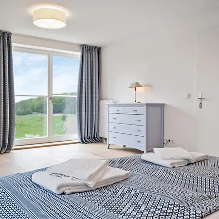 Gut Mühlenhof 5 - Ruhige Mit 3 Schlafzimmern I Terrasse Mit See-&naturblick I Gemeinschaftsgarten I 15 Min Zur Ostsee I Küche I Parkplatz I Waschmaschine I Wlan Apartamento Kletkamp