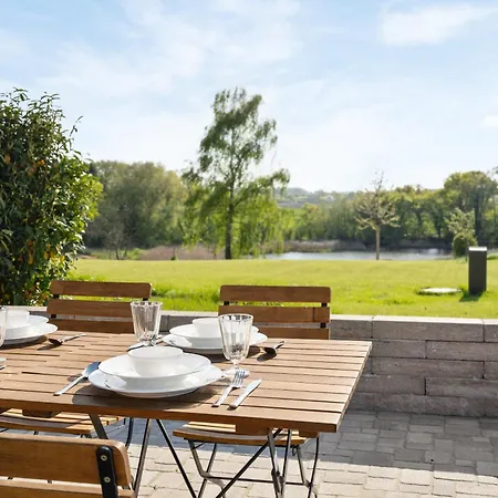 Gut Mühlenhof 5 - Ruhige Mit 3 Schlafzimmern I Terrasse Mit See-&naturblick I Gemeinschaftsgarten I 15 Min Zur Ostsee I Küche I Parkplatz I Waschmaschine I Wlan *