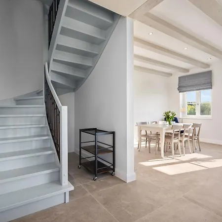 Gut Mühlenhof 5 - Ruhige Mit 3 Schlafzimmern I Terrasse Mit See-&naturblick I Gemeinschaftsgarten I 15 Min Zur Ostsee I Küche I Parkplatz I Waschmaschine I Wlan Kletkamp