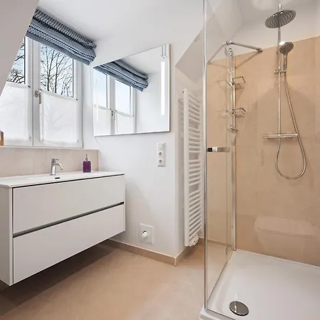 Apartamento Gut Mühlenhof 5 - Ruhige Mit 3 Schlafzimmern I Terrasse Mit See-&naturblick I Gemeinschaftsgarten I 15 Min Zur Ostsee I Küche I Parkplatz I Waschmaschine I Wlan